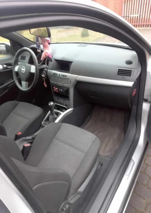 Opel Astra cena 13900 przebieg: 155000, rok produkcji 2006 z Mrocza małe 67